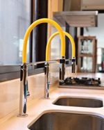 misturador-monocomando-para-cozinha-de-mesa-doc-chromeamarelo--docol