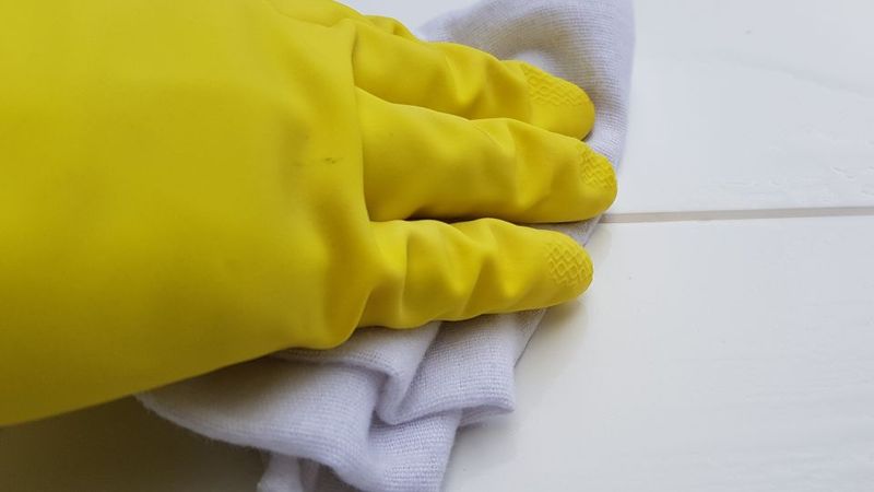 limpador-posobra-acrilico-e-epoxi-300g--quartzolit
