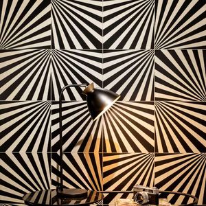 Revestimento Raios Preto Acetinado Esmaltado Retificado 28,0x28,0 - Decortiles